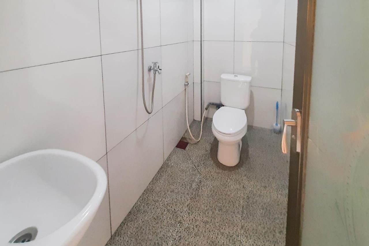 Delvia Bromo Homestay Mitra Reddoorz Pasuruan Ngoại thất bức ảnh