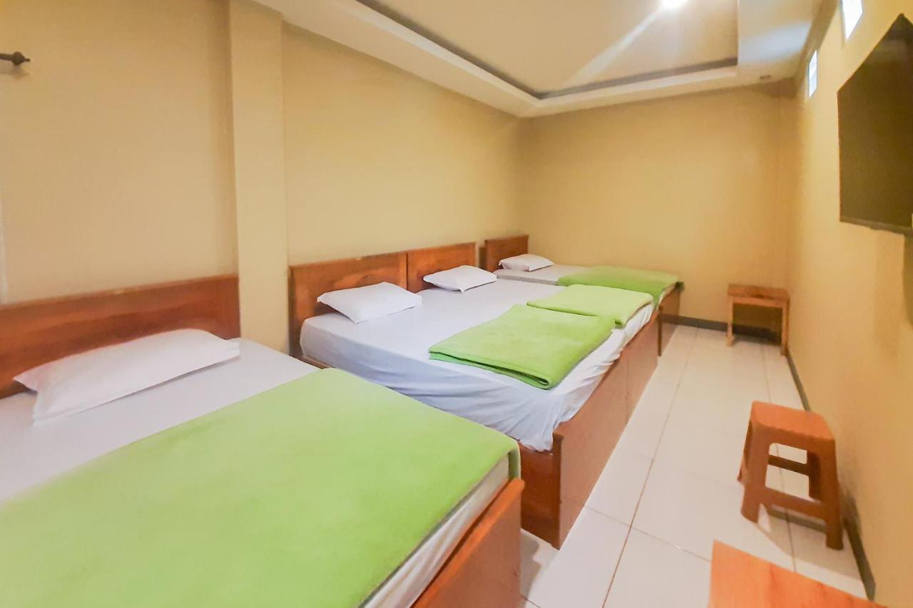 Delvia Bromo Homestay Mitra Reddoorz Pasuruan Ngoại thất bức ảnh